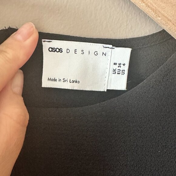 Women's 4 ASOS Design Long Sleeve Tiered Smock Mini Black Dress Tiered Design - Picture 5 of 7